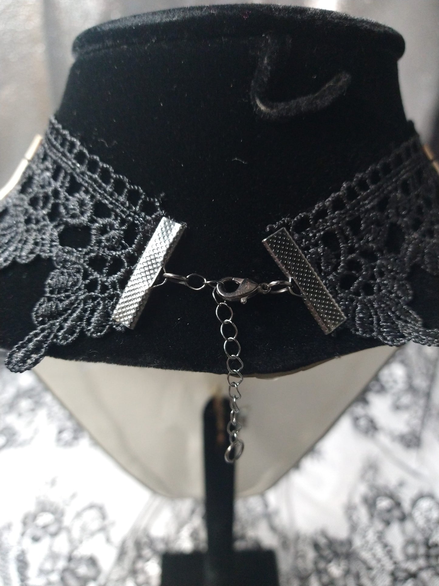 Black Lace Choker